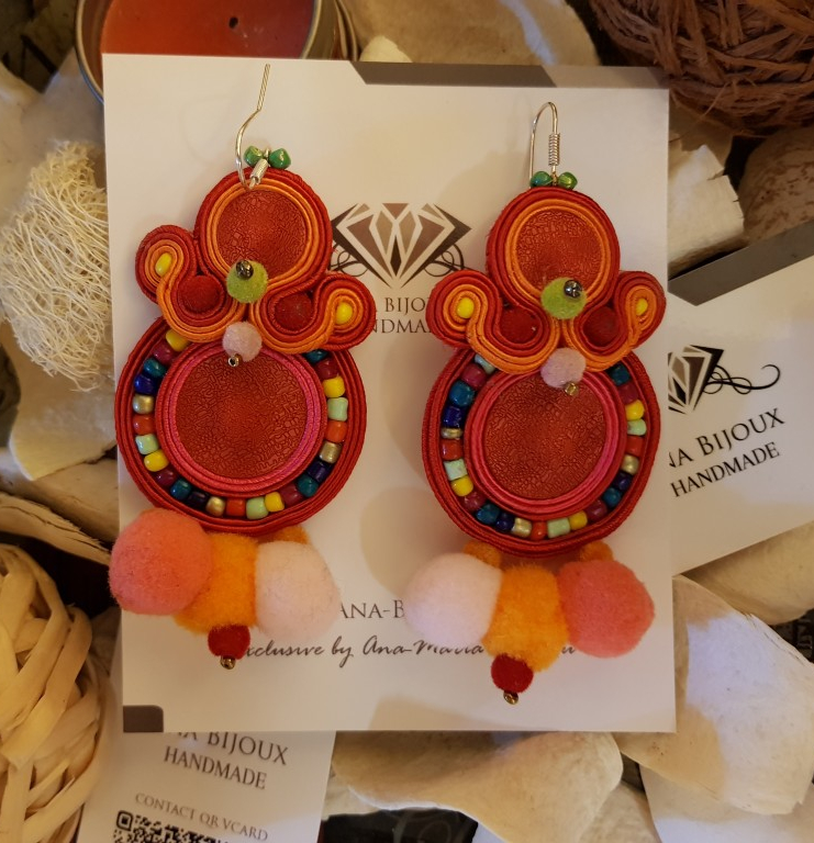 Cercei Handmade PomPom, Office, Soutache, Bijuteri, Argint, Lux, Unicat, Exclusiv by Ana-Maria Popescu, Ana Bijoux, Ana Biju, Ana Bijoux Handmade, Ana Bijoux Group, Brosa Orhidee Handmade.