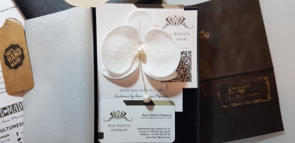 Cercel Orhidee Alb Ana Bijoux Handmade